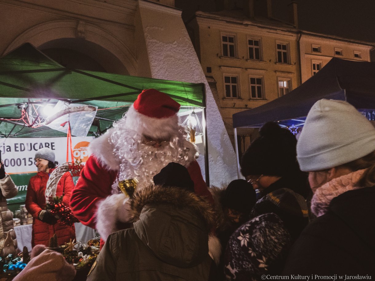 spotkanie ze świętym Mikołajem Jarmark Bożonarodzeniowy 2023