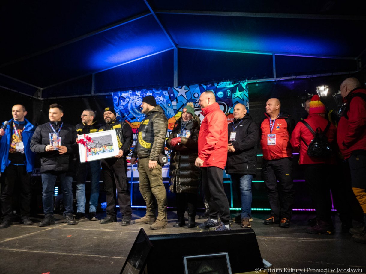 33. Finał WOŚP licytacja na scenie