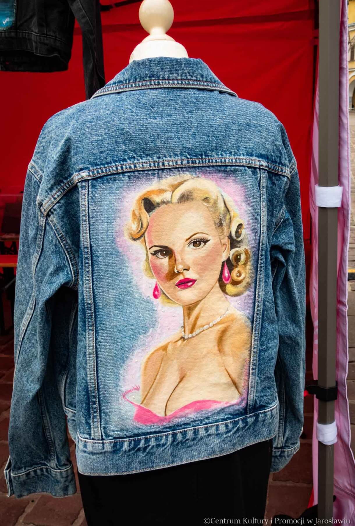 33. Finał WOŚP gadżet na aukcję