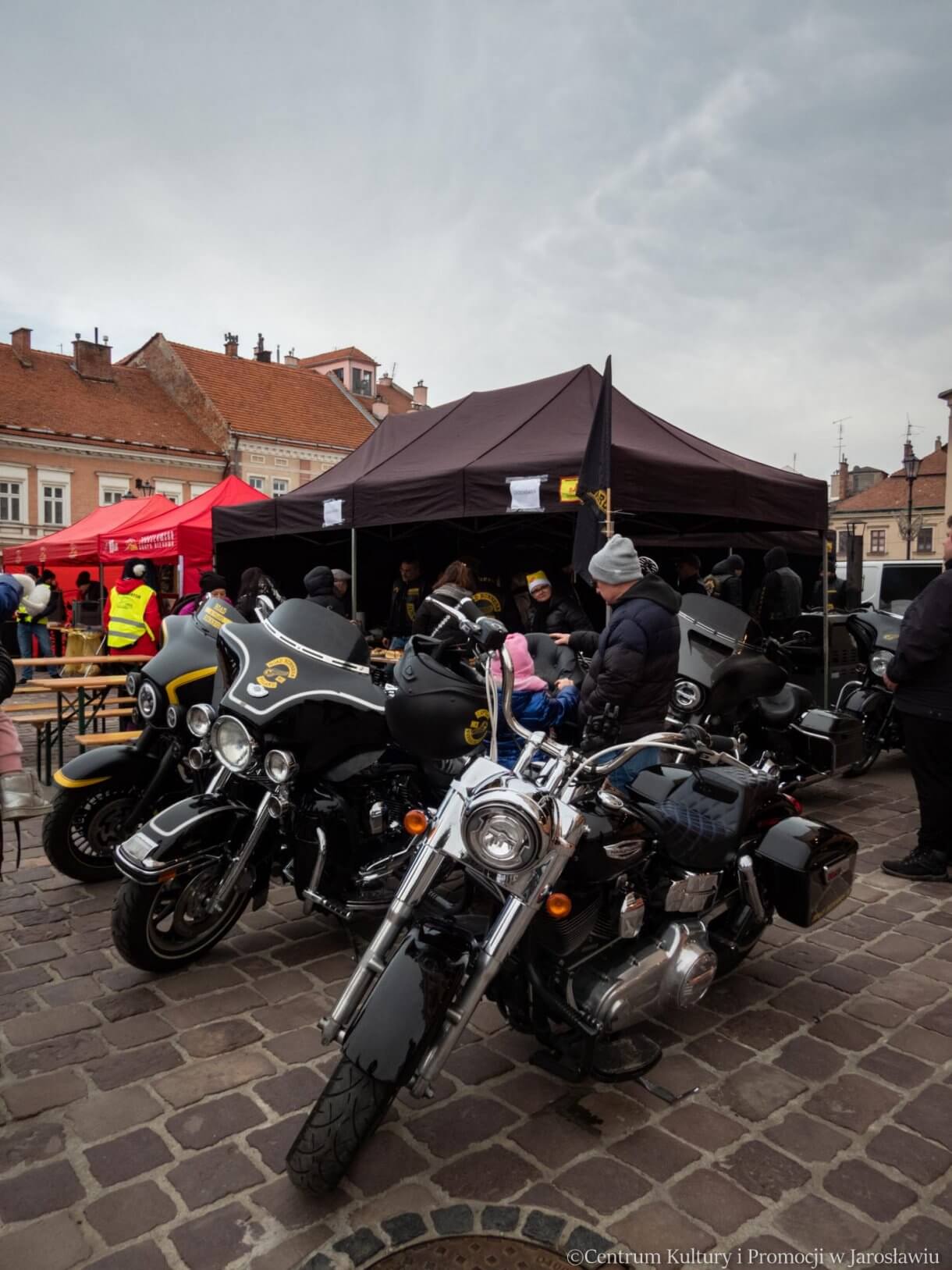 33. Finał WOŚP motocykliści wspierający akcje
