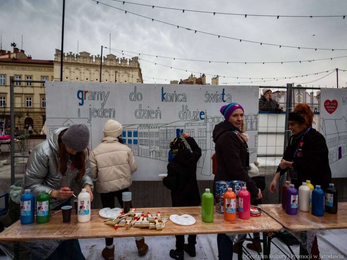 33. Finał WOŚP wspólne malowanie