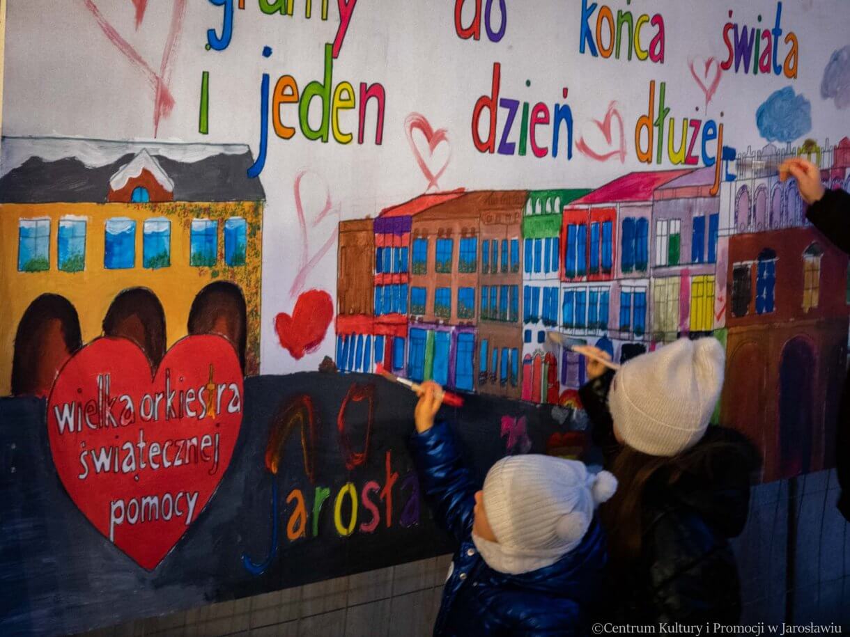 33. Finał WOŚP wspólne malowanie