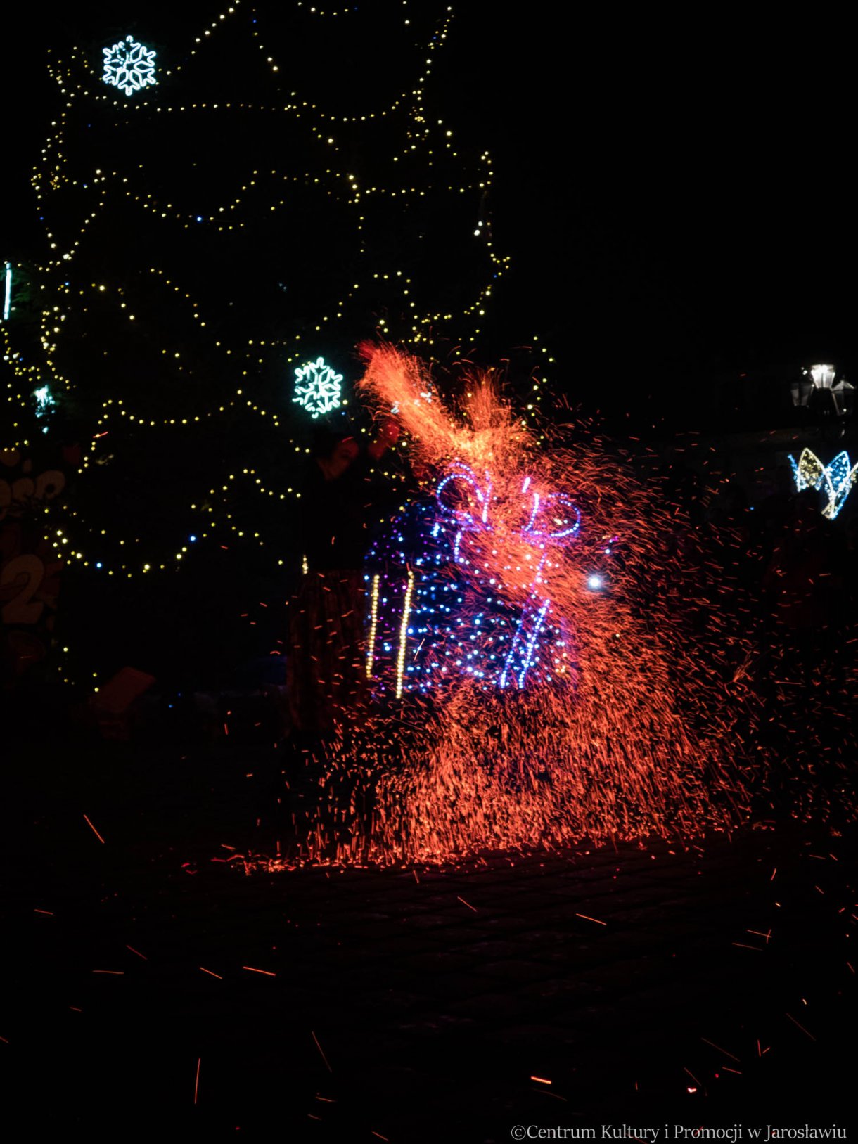 33. Finał WOŚP pokaz ognia