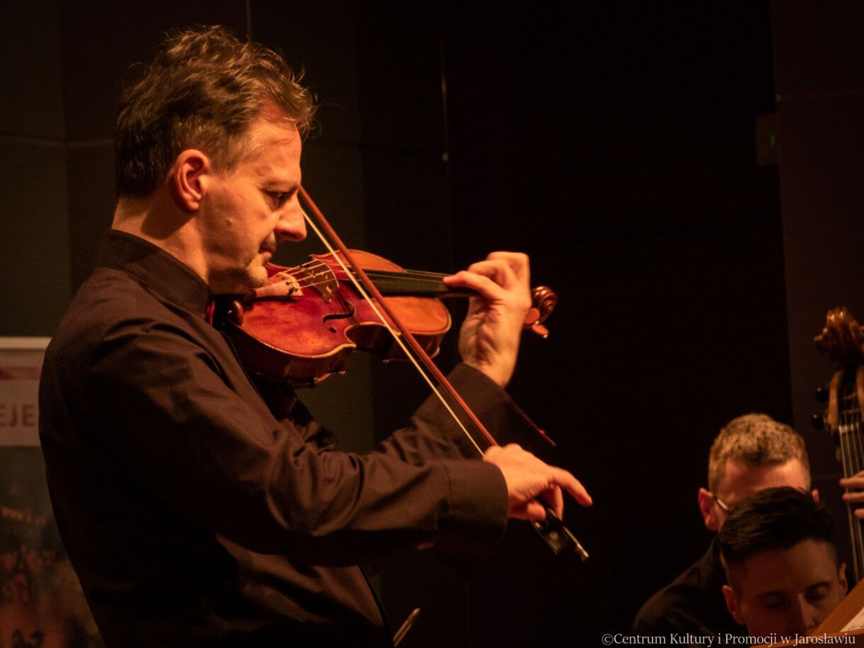 Festiwal Muzyki Fortepianowej im. Marii Turzańskiej / Orkiestra „Sinfonia Galicya” z Piotrem Tarcholikiem