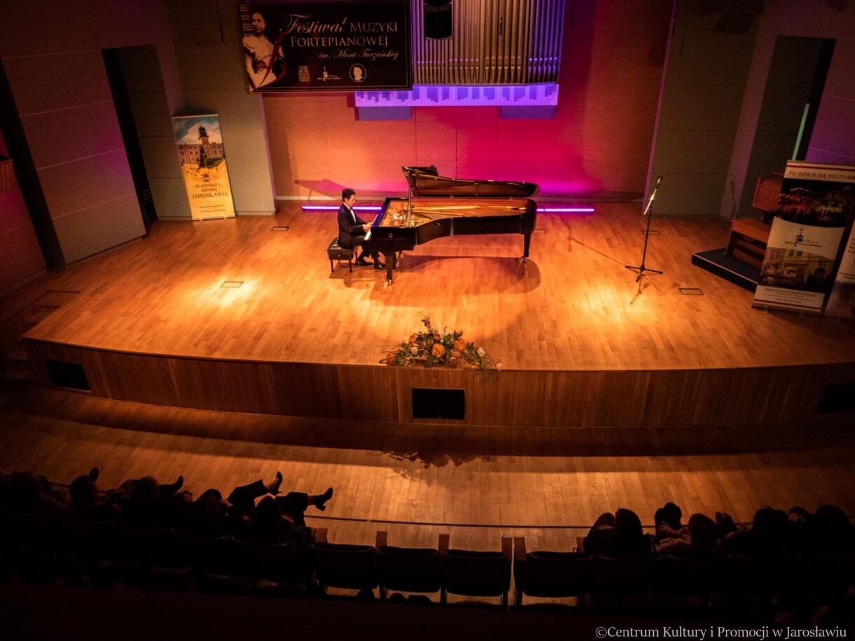 Festiwal Muzyki Fortepianowej im. Marii Turzańskiej / Hyo Lee