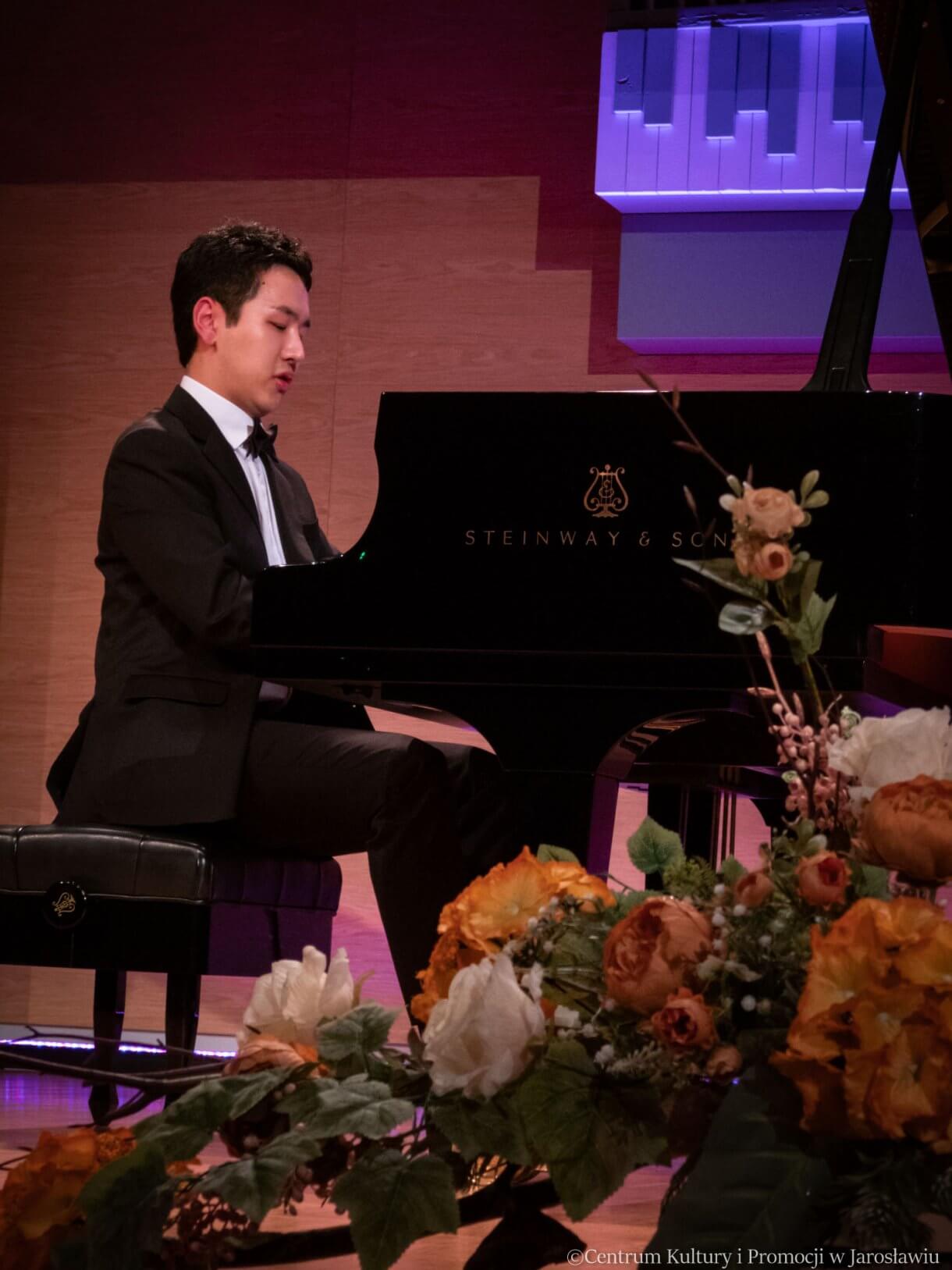 Festiwal Muzyki Fortepianowej im. Marii Turzańskiej / Hyo Lee