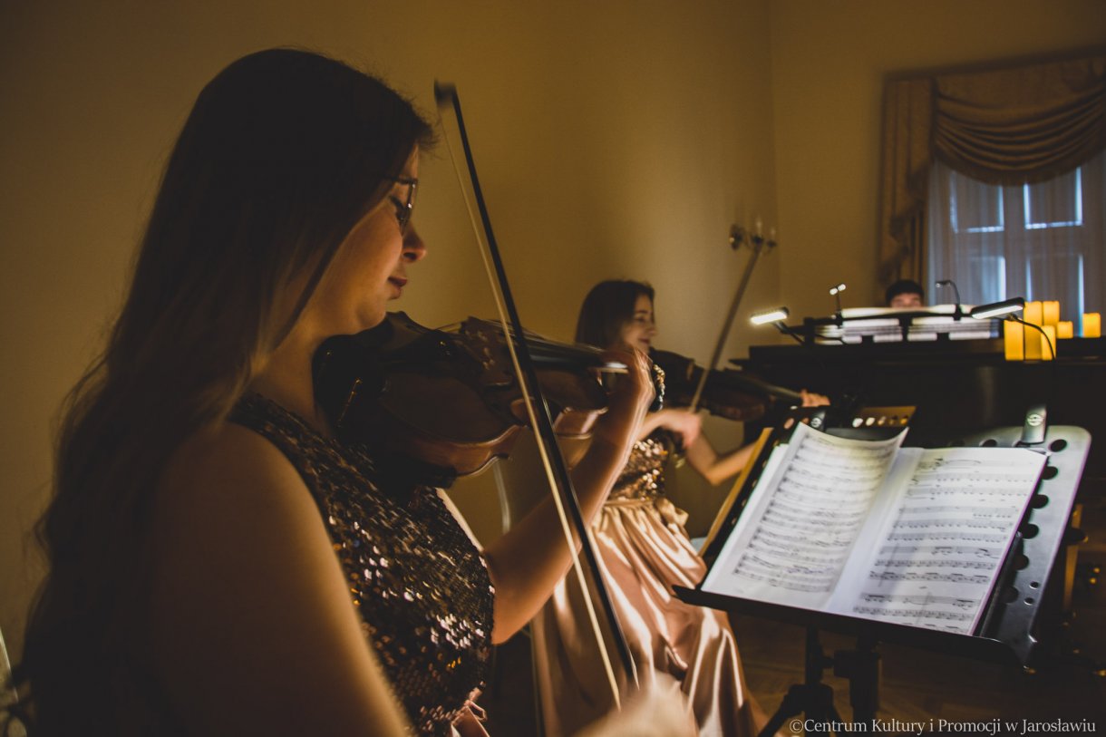 Festiwal Muzyki Fortepianowej im. Marii Turzańskiej / CandleLight Trio