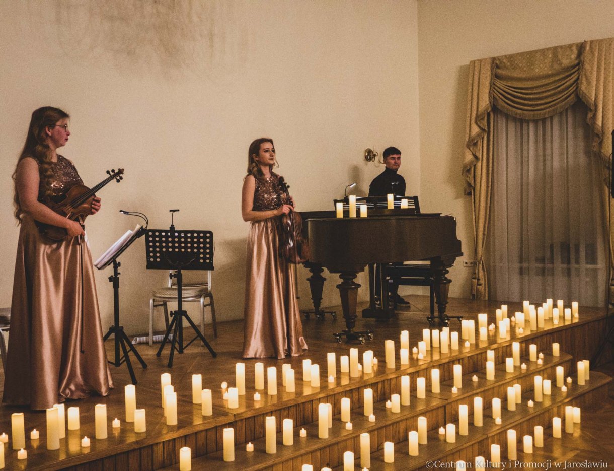 Festiwal Muzyki Fortepianowej im. Marii Turzańskiej / CandleLight Trio