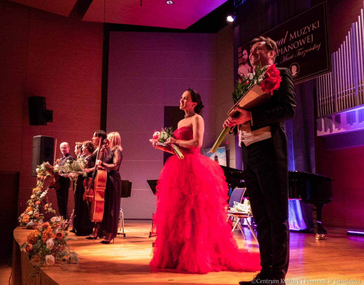 Festiwal Muzyki Fortepianowej im. Marii Turzańskiej / artyści: Renata Johnson-Wojtowicz i Rafał Barmiński oraz orkiestra kameralna