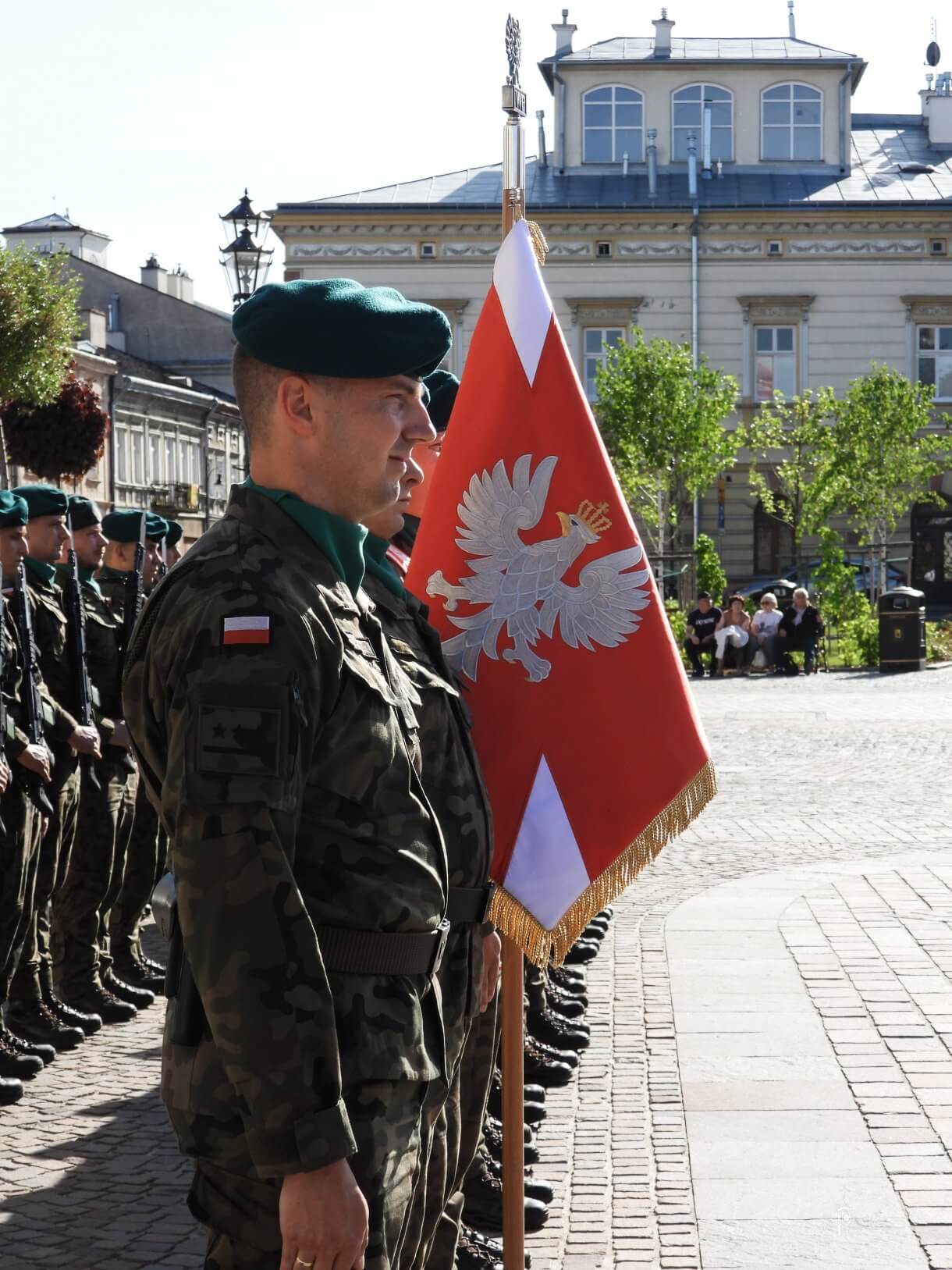 Dzień Flagi RP - Wojskowa asysta honorowa