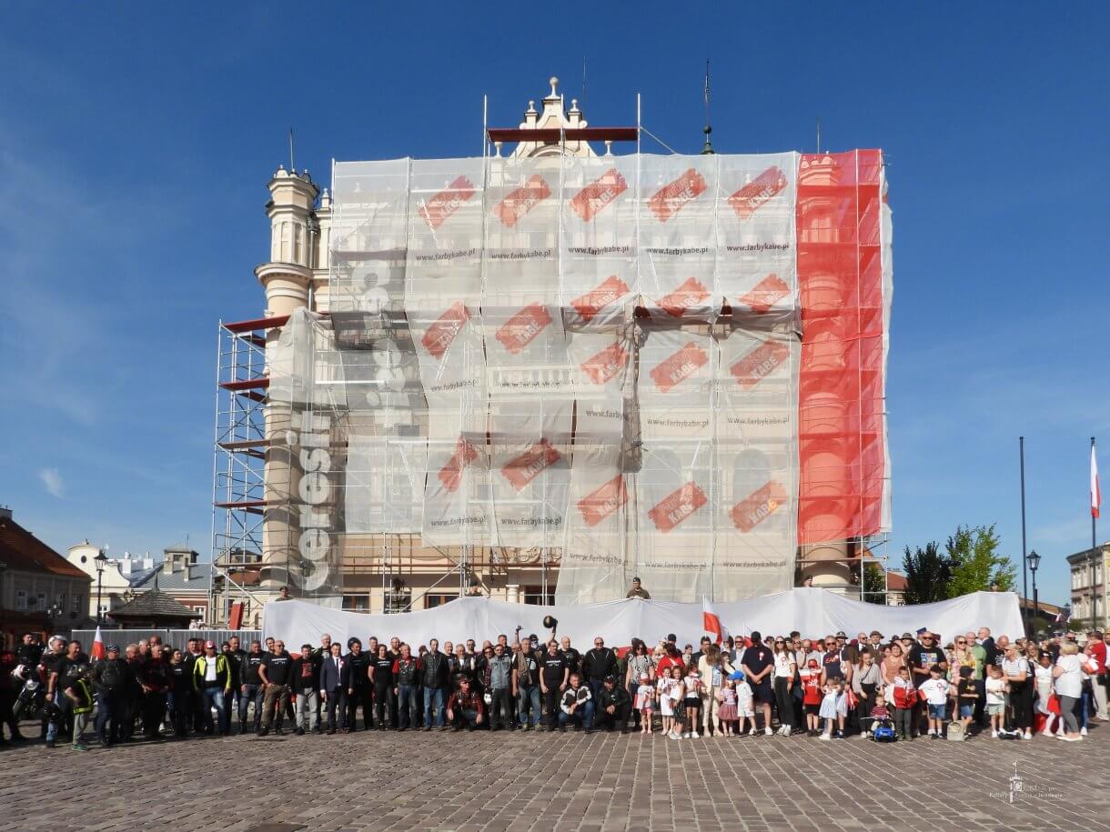 Dzień Flagi RP - pamiątkowe zdjęcie