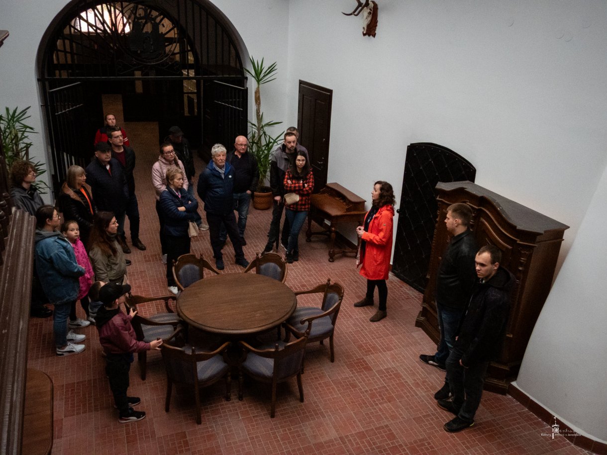 Noc Zwiedzania Rynku - zwiedzanie PTT w Jarosławiu