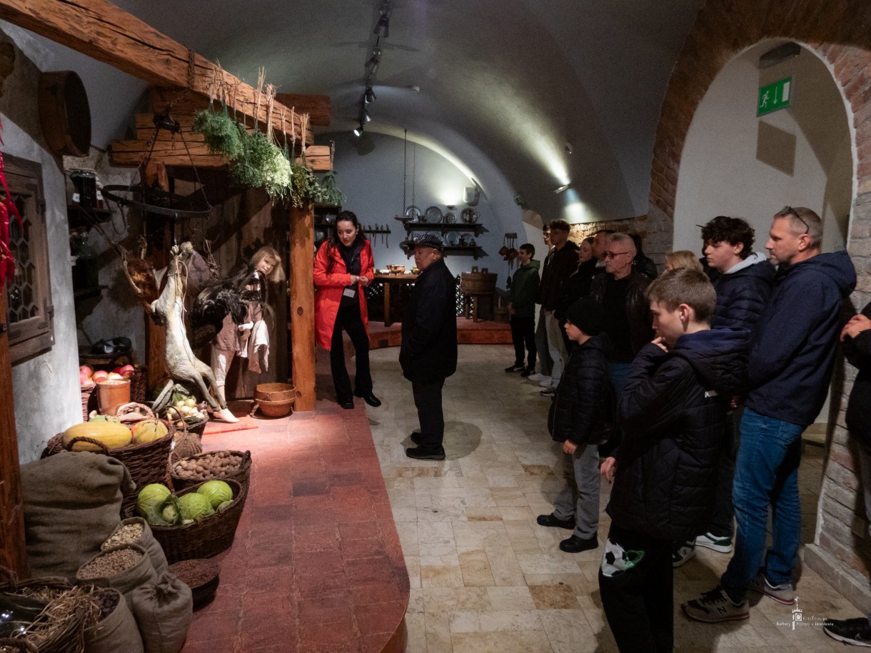 Noc Zwiedzania Rynku -zwiedzanie PPT w Jarosławiu