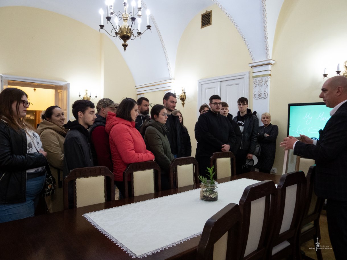 Noc Zwiedzania Rynku - zwiedzanie gabinetu burmistrza miasta Jarosławia