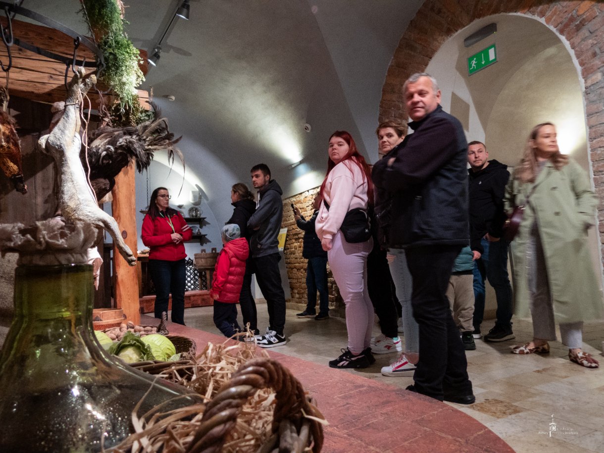 Noc Zwiedzania Rynku - zwiedzanie Podziemnego Przejścia Turystycznego