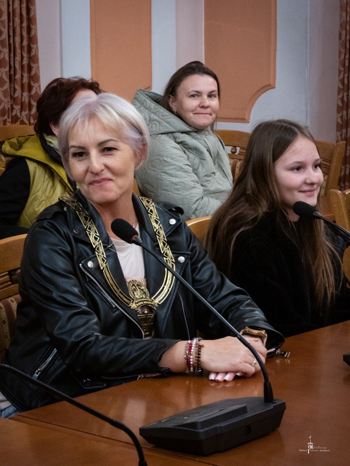 Noc Zwiedzania Rynku - zwiedzający Salę Narad