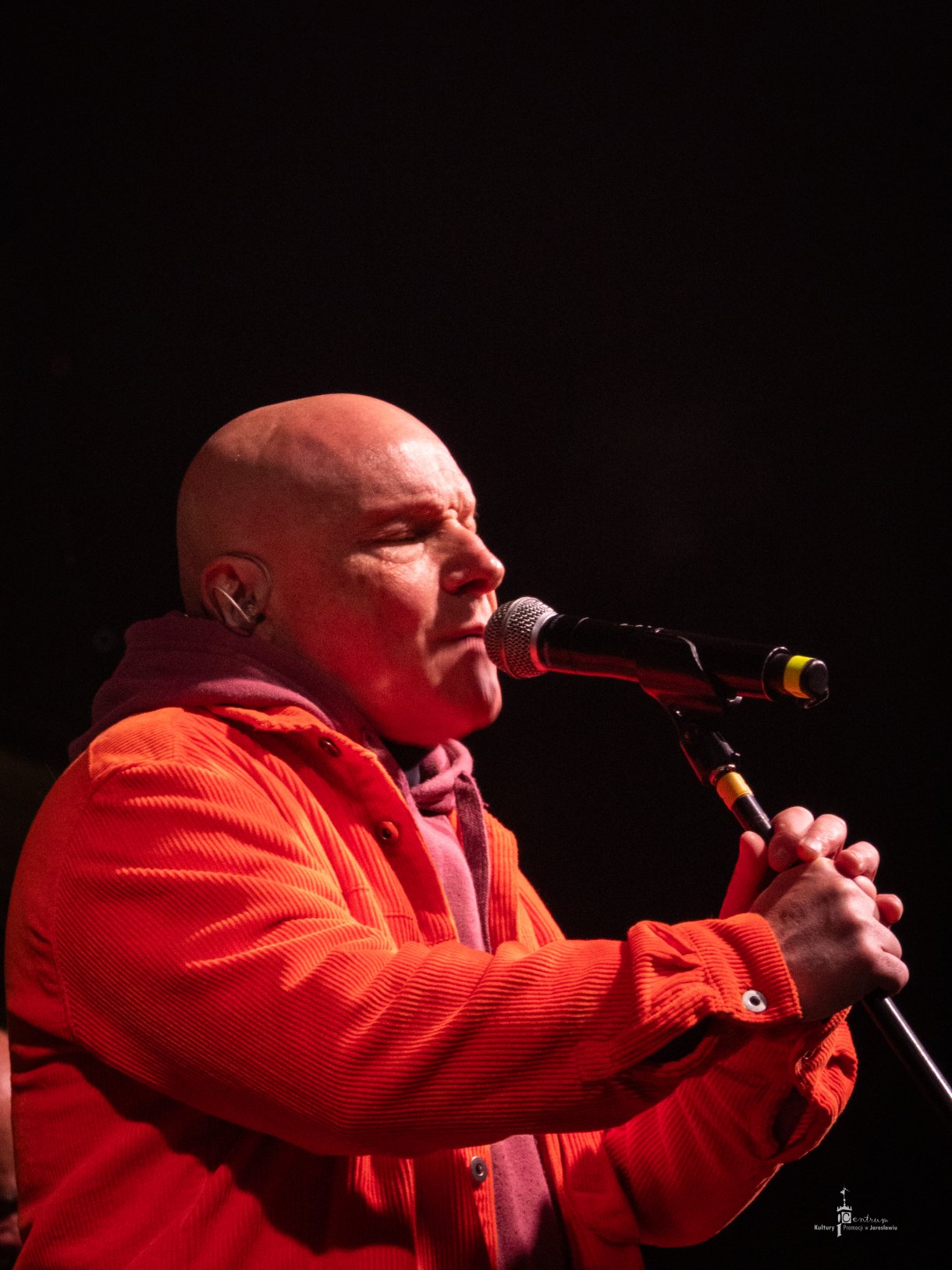 Koncert zespołu RSC podczas Nocy Zwiedzania Rynku - wokalista