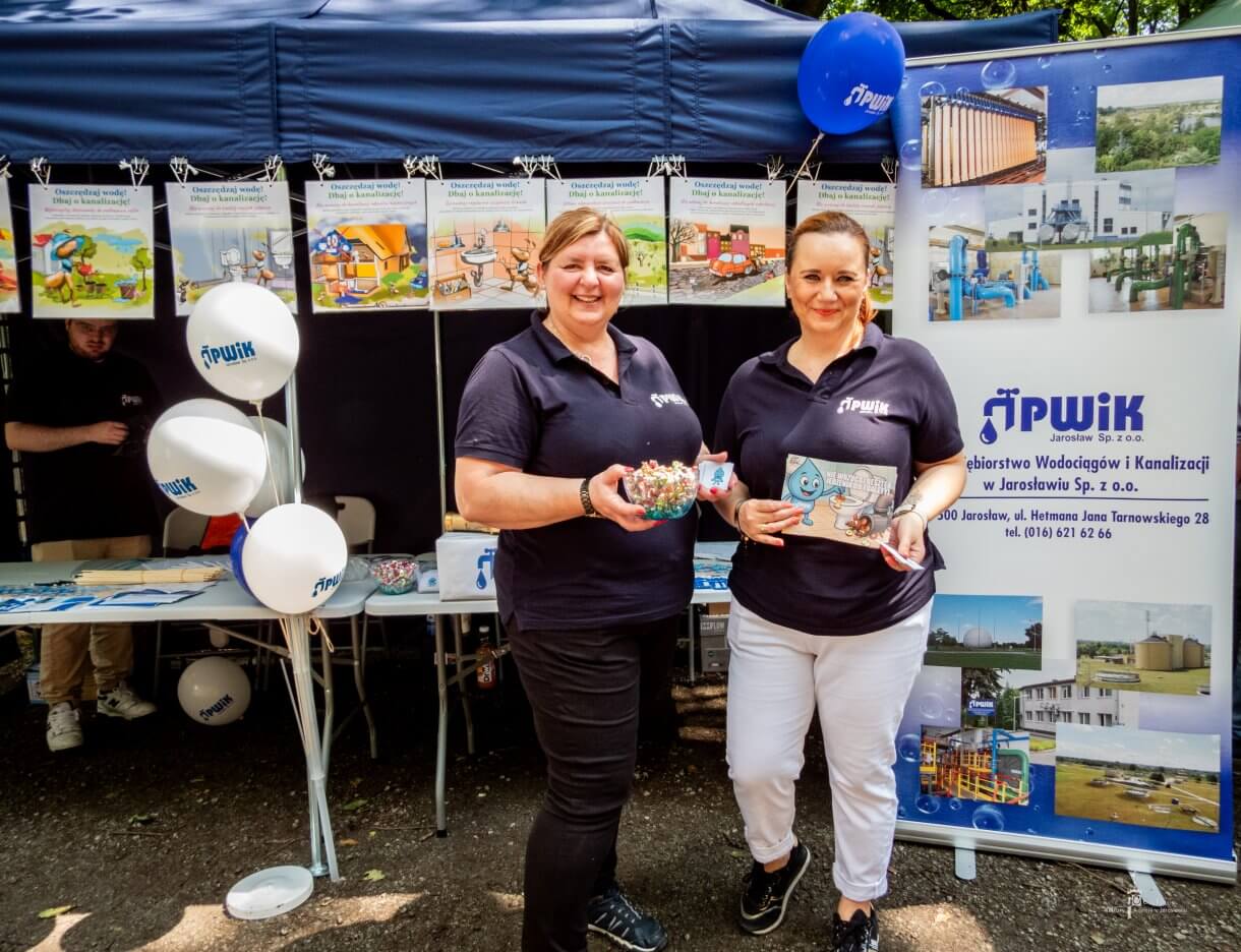 Dzień dziecka w parku miejskim - stoiska animacyjne