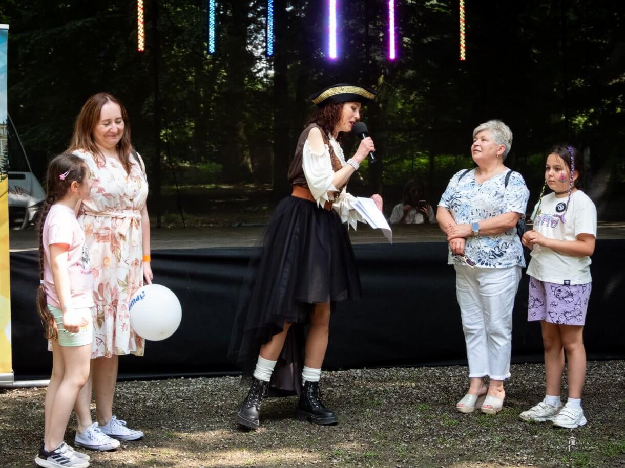 Dzień dziecka w parku miejskim - konkursy z nagrodami