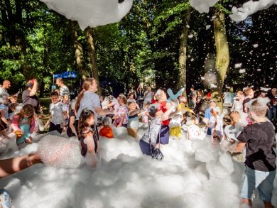 Dzień Dziecka w Parku Miejskim! Dzień dziecka w parku miejskim - piana party