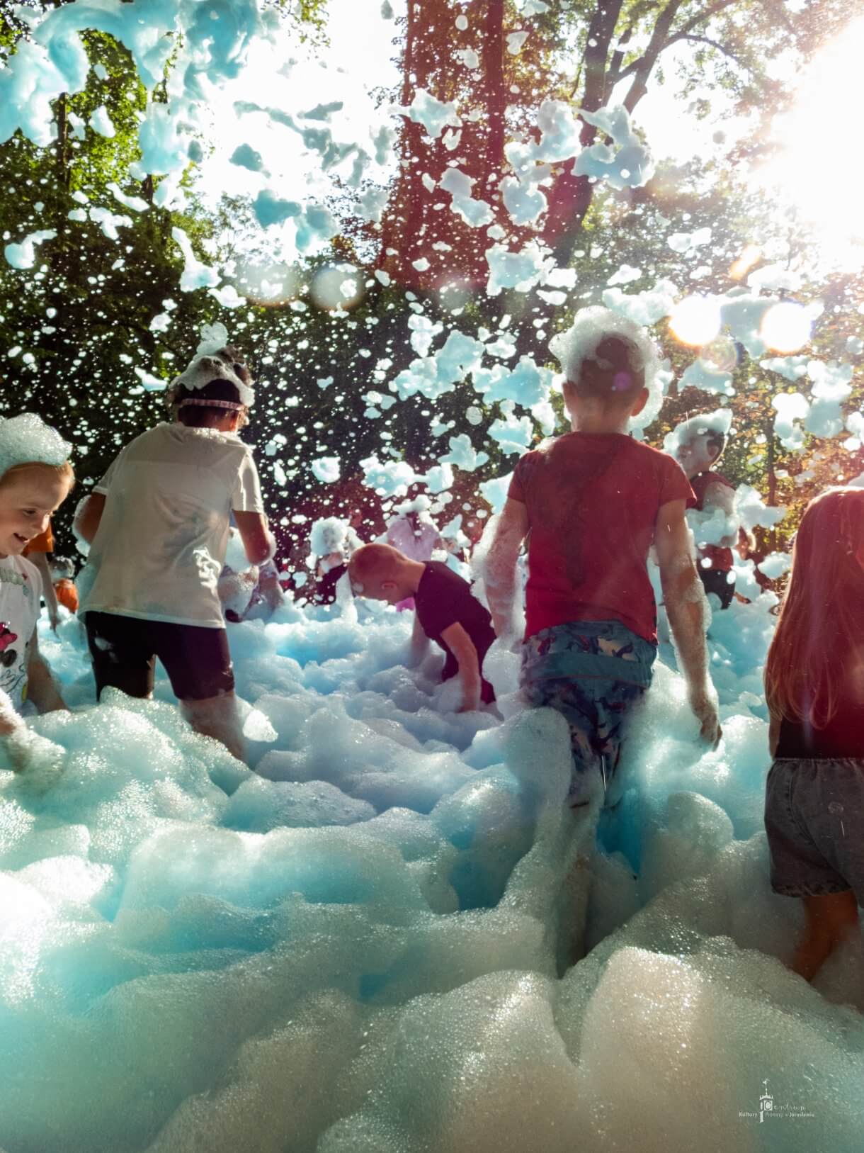 Dzień dziecka w parku miejskim - piana party