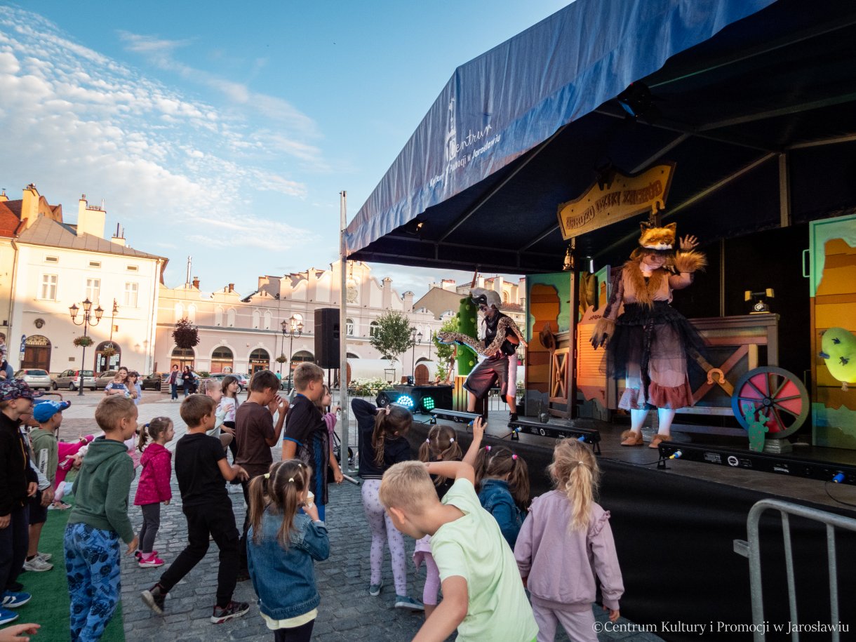 Kulturalne Lato w Mieście – Letnie Dobranocki - przedstawienie dla dzieci w wykonaniu Teatru Bajaderka