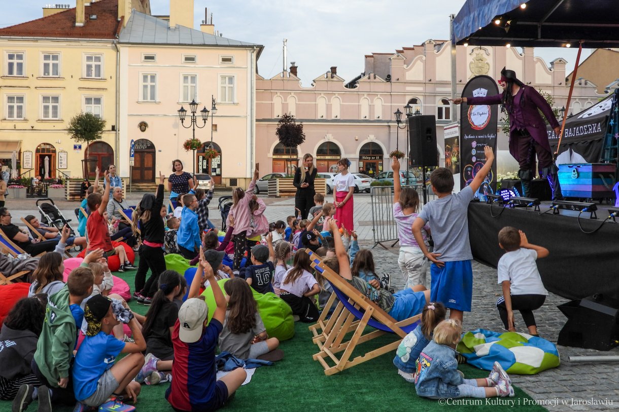 Kulturalne Lato w Mieście – Letnie Dobranocki - przedstawienie dla dzieci w wykonaniu Teatru Bajaderka