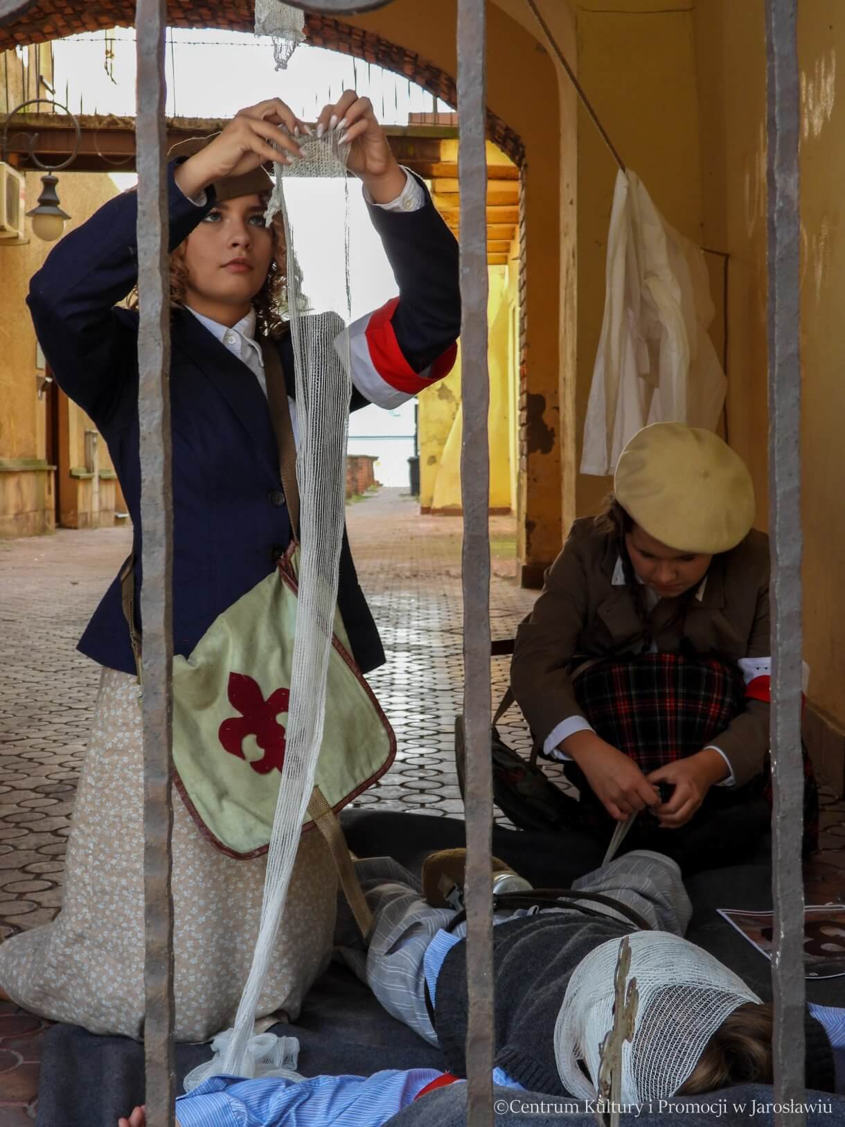 81. rocznica Powstania Warszawskiego - inscenizacja harcerzy