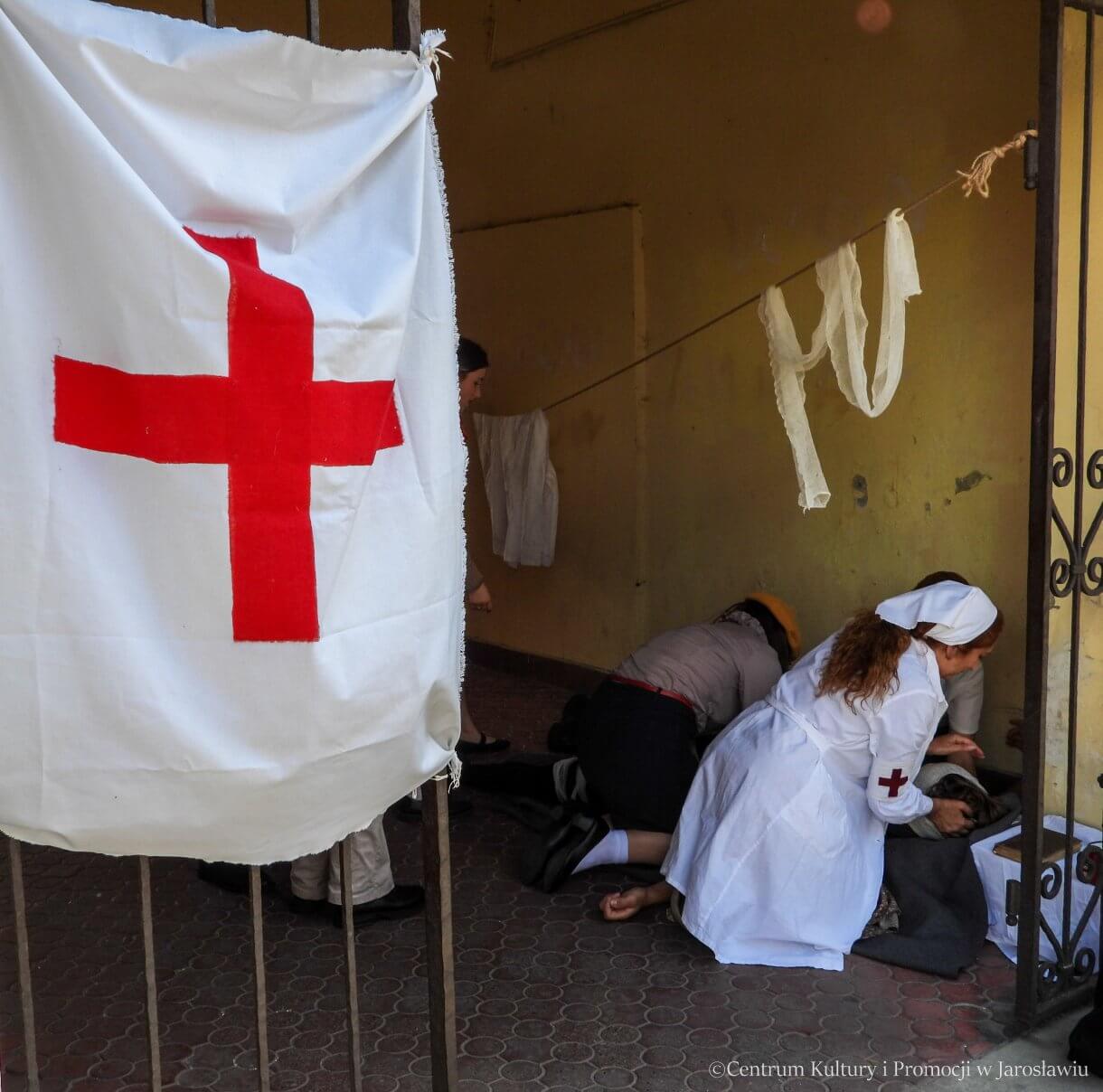 81. rocznica Powstania Warszawskiego - inscenizacja harcerzy