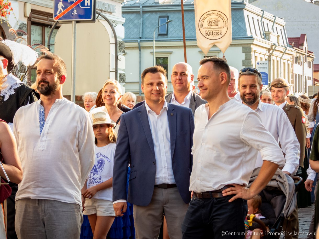 Jarmark Jarosławski - korowód jarmarkowy