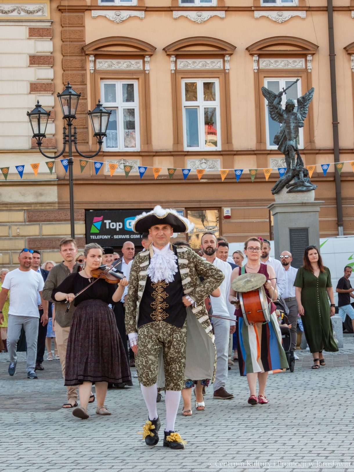 Jarmark Jarosławski - korowód jarmarkowy