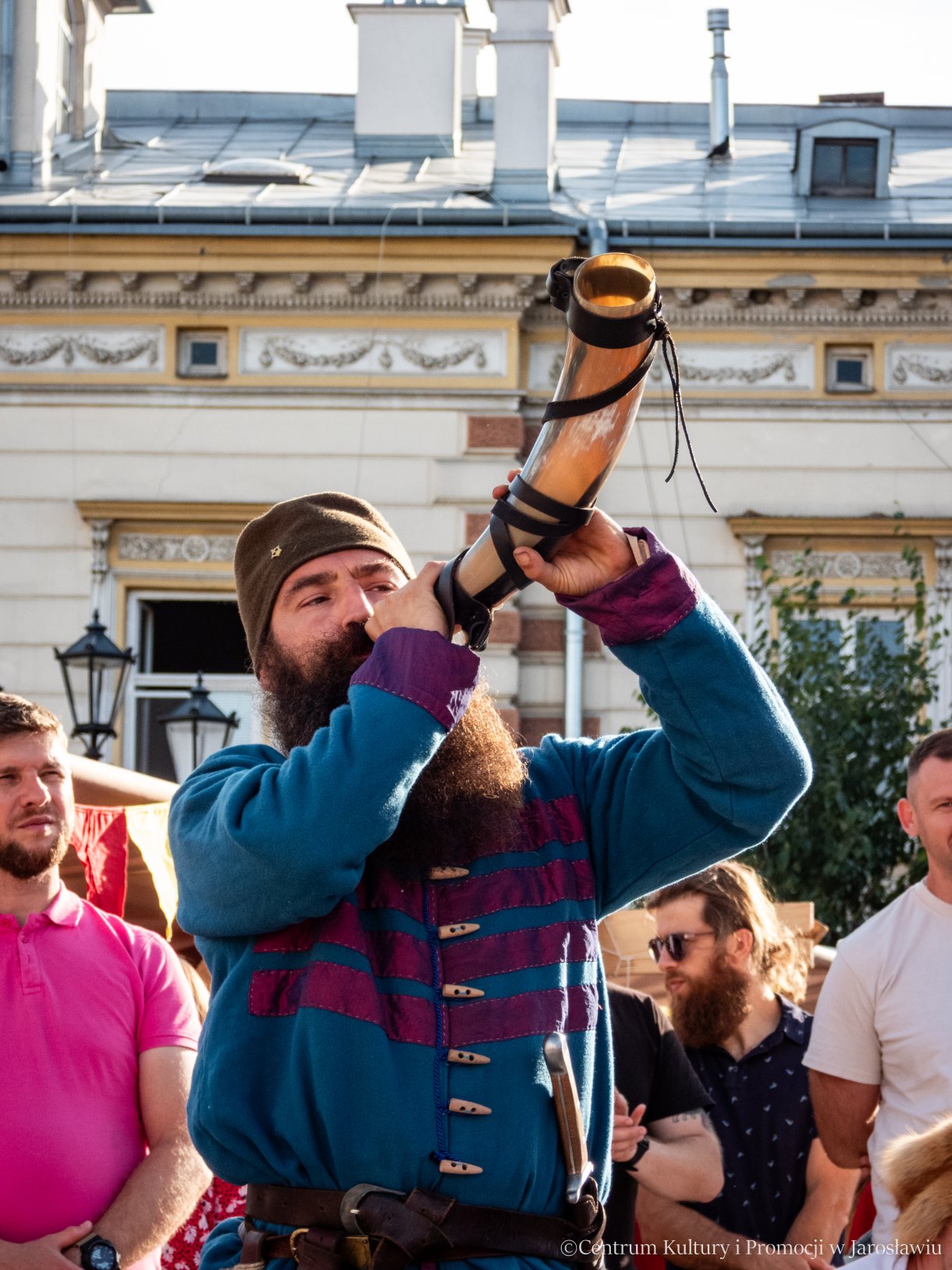 Jarmark Jarosławski - inscenizacja 100-lecia koronacji Bolesława Chrobrego - postać kozaka