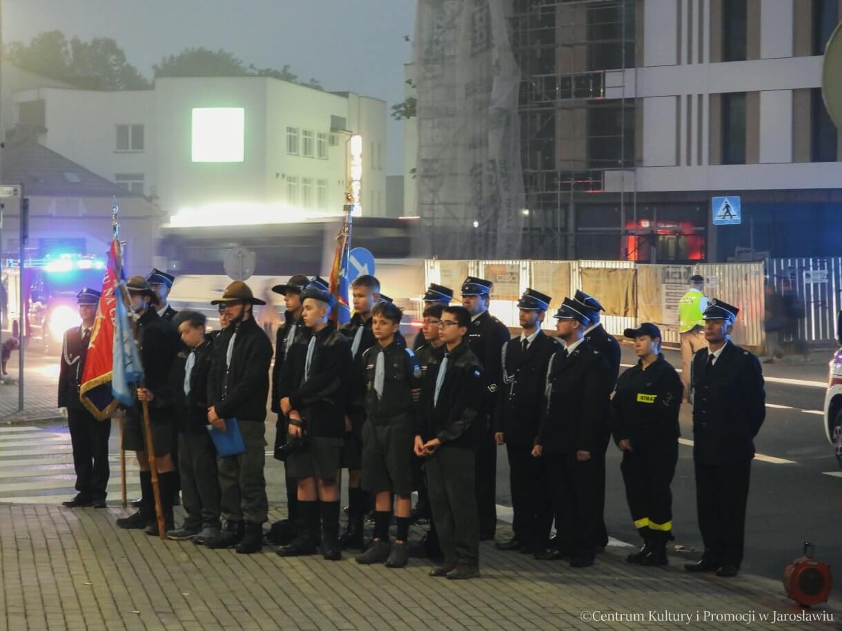 86. rocznica Wybuchu II Wojny Światowej - drużyna harcerska