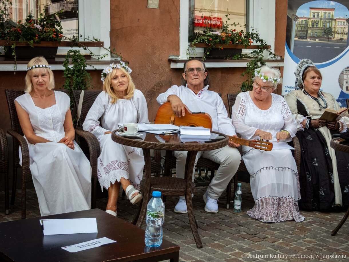 Narodowe Czytanie - uczestnicy - Seniorska Grupa Artystyczna CKIP