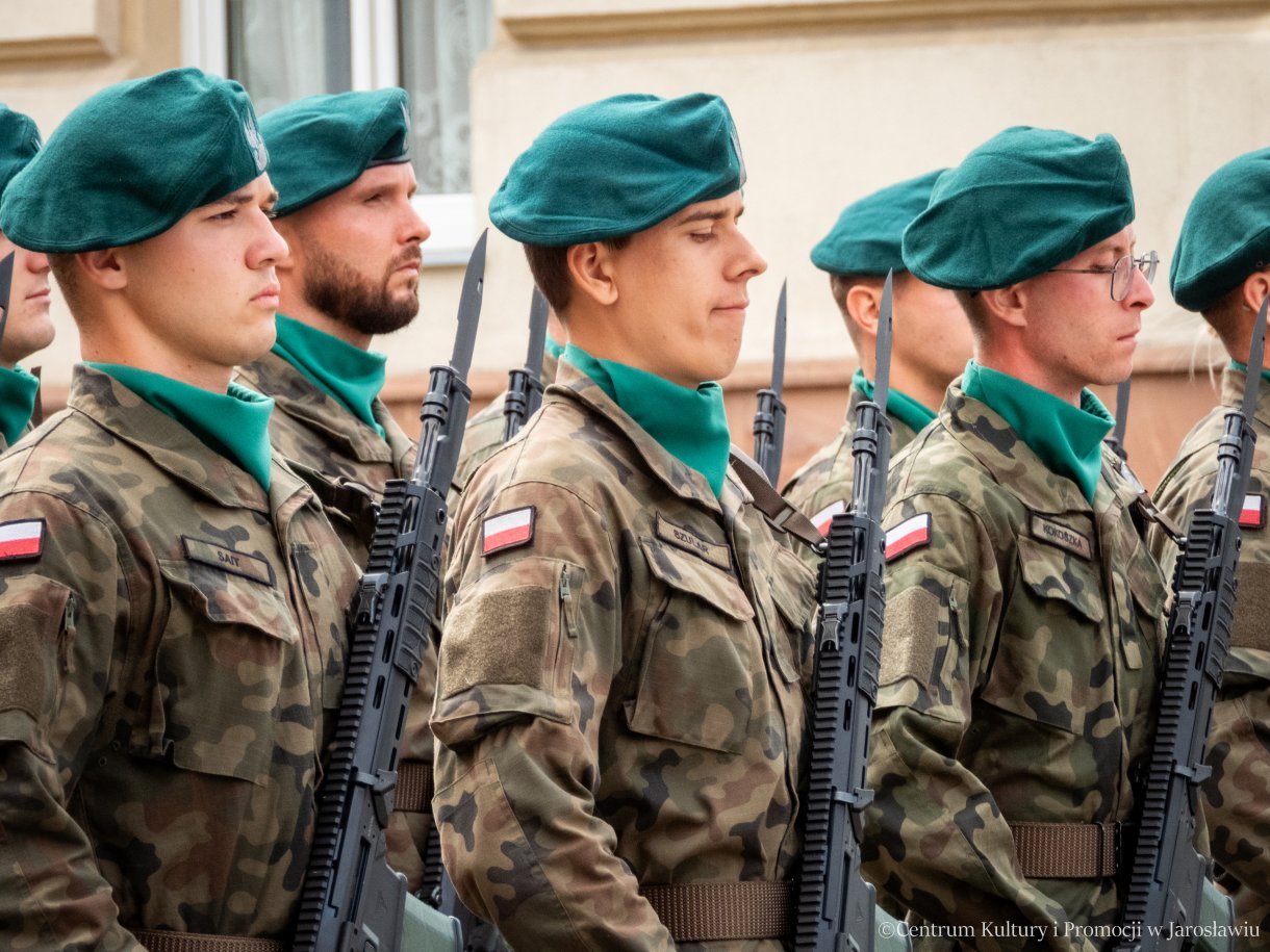 Obchody Dnia Sybiraka w Jarosławiu - Wojskowa Asysta Honorowa