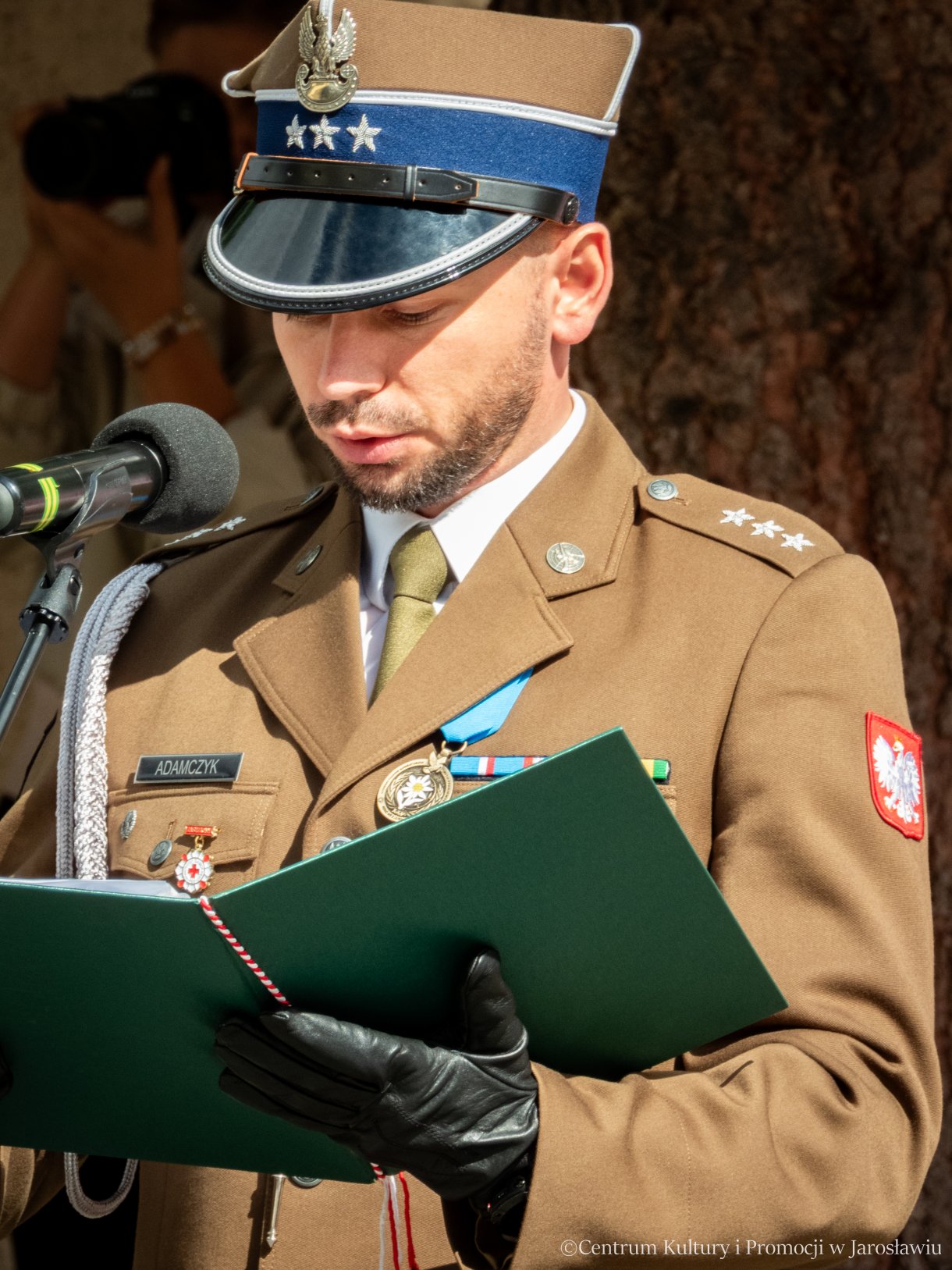 Obchody Dnia Sybiraka w Jarosławiu -odczytanie apelu pamięci