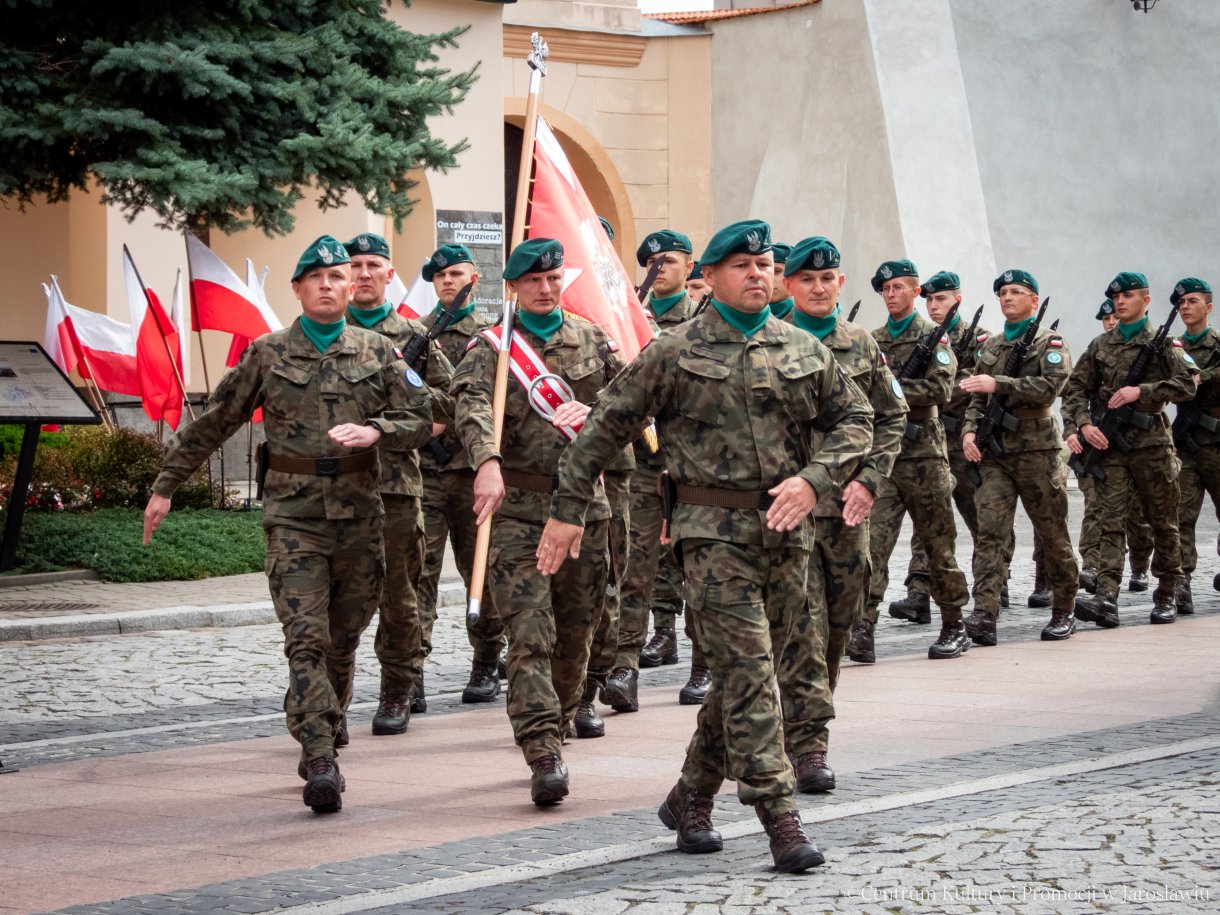 Obchody Dnia Sybiraka w Jarosławiu - Wojskowa Asysta Honorowa
