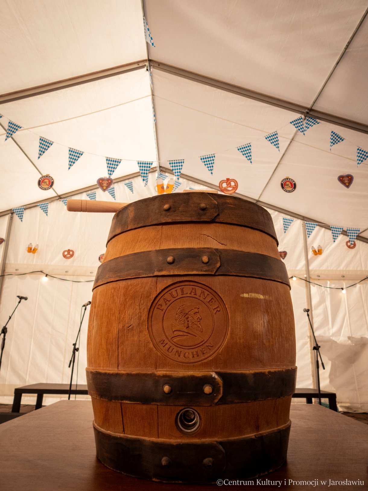 Oktoberfest Jarosław 2025 -beczka z piwem