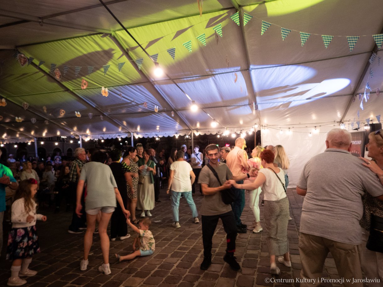 Oktoberfest Jarosław 2025 - potańcówka