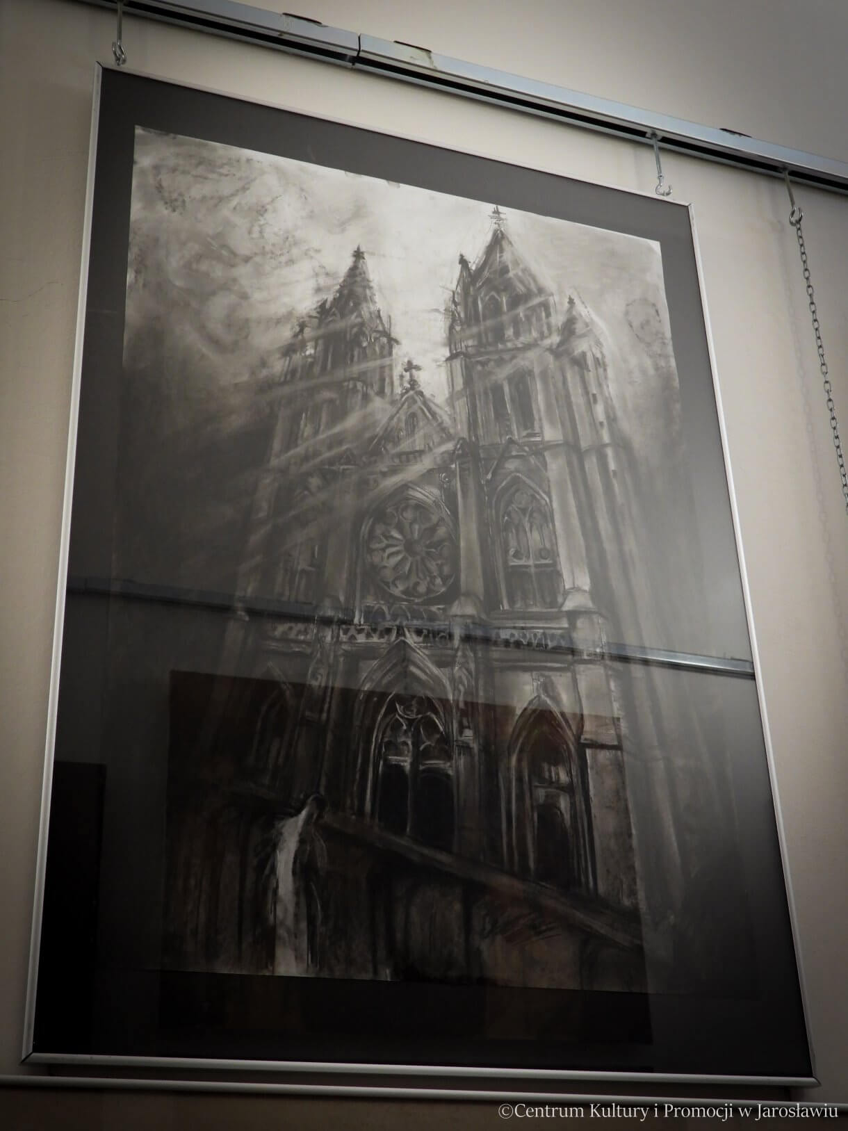 Galeria Debiutów u Attavantich zaprasza na wystawę Zuzanny Bogusz „malarstwo | rysunek | rzeźba” Wystawa prac uczennicy Państwowego Liceum Sztuk Plastycznych im. Stanisława Wyspiańskiego w Jarosławiu. grudzień 2025