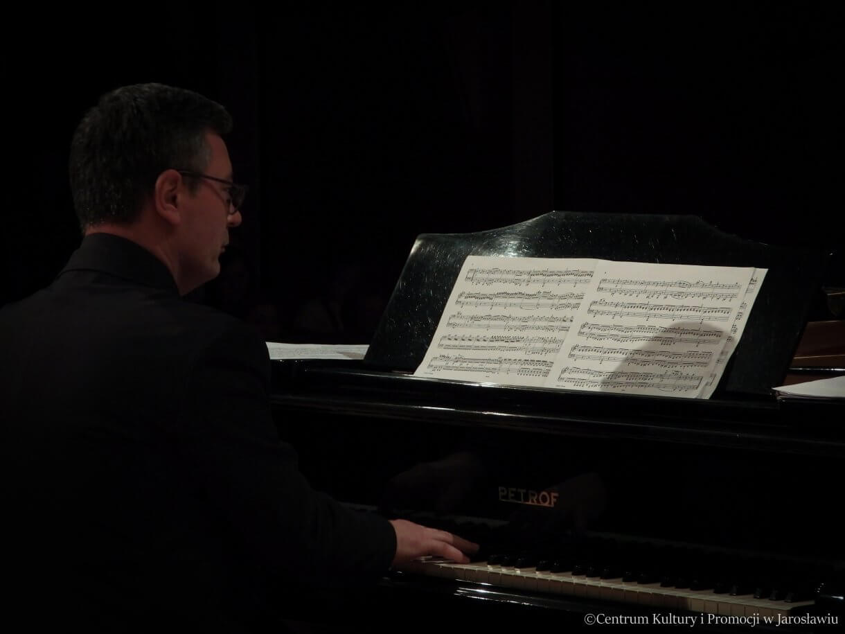 Festiwal Muzyki Fortepianowej im. Marii Turzańskiej - pianista
