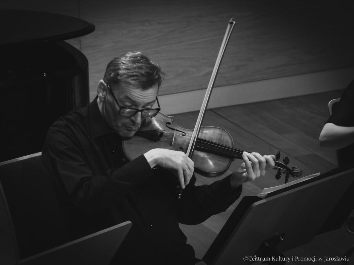 Festiwal Muzyki Fortepianowej im. Marii Tuzrańskiej - skrzypek