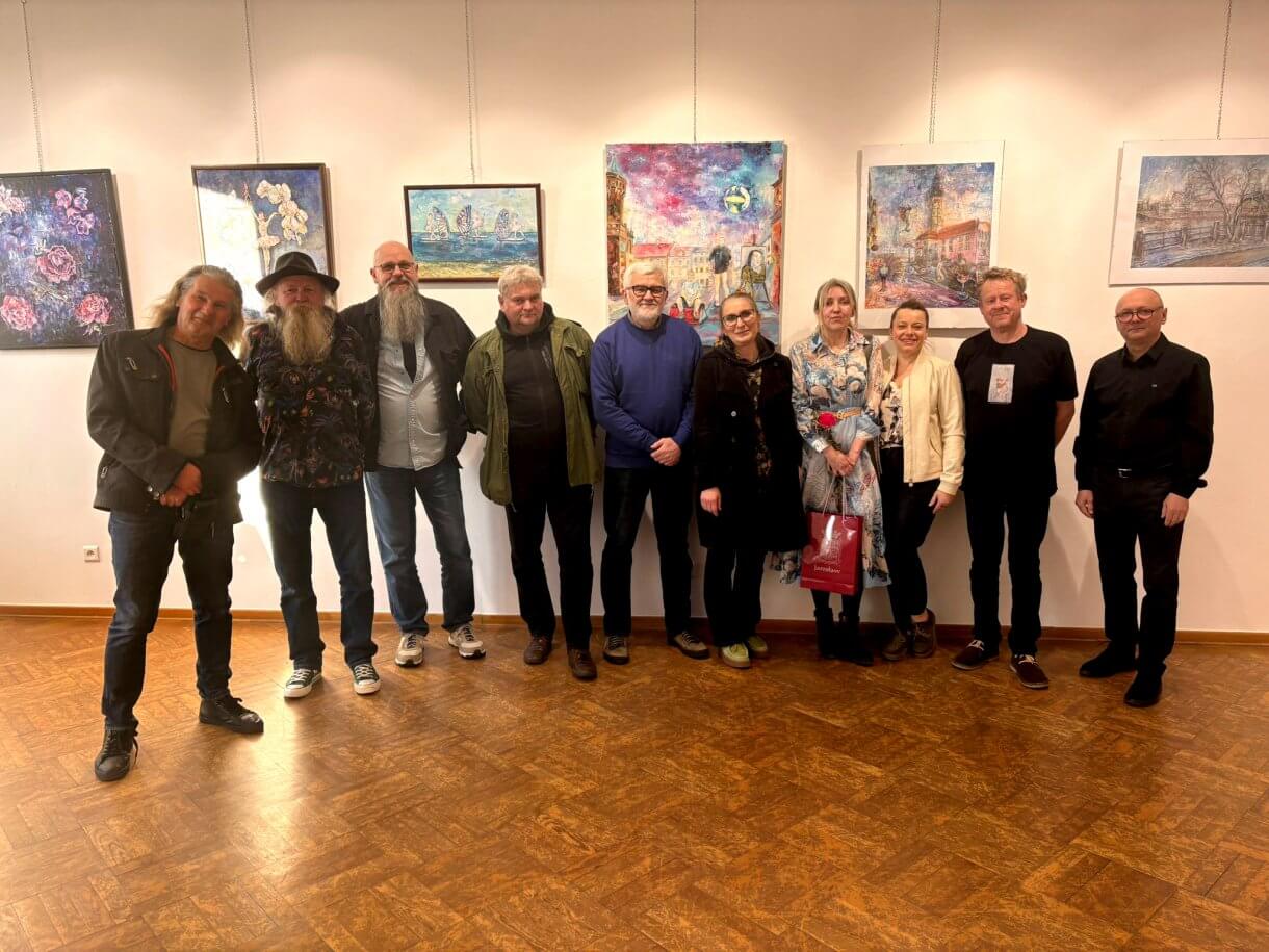 „Między jawą a snem” wystawa malarstwa Anny Skupińskiej - uczestnicy wernisażu