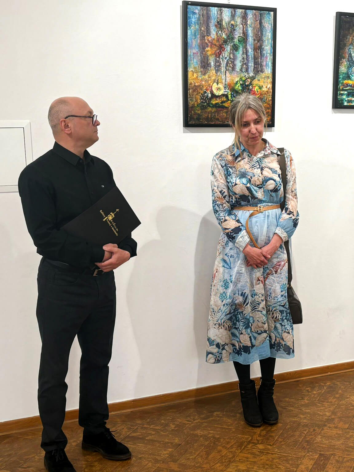 „Między jawą a snem” wystawa malarstwa Anny Skupińskiej - uczestnicy wernisażu