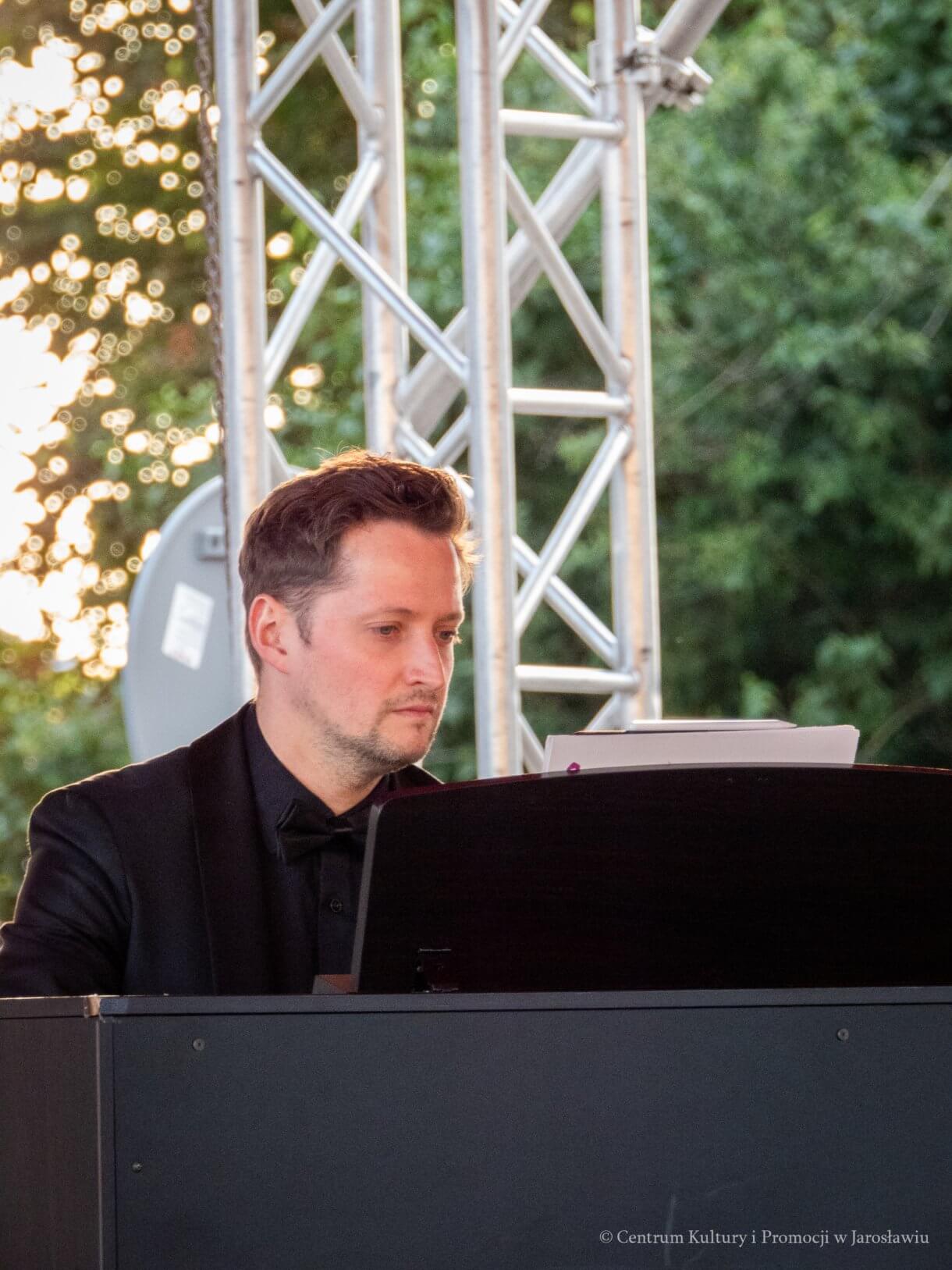 Kulturalne Lato w Mieście – Letnie Muzykowanie - koncert „Muzyka Letnich Dźwięków”