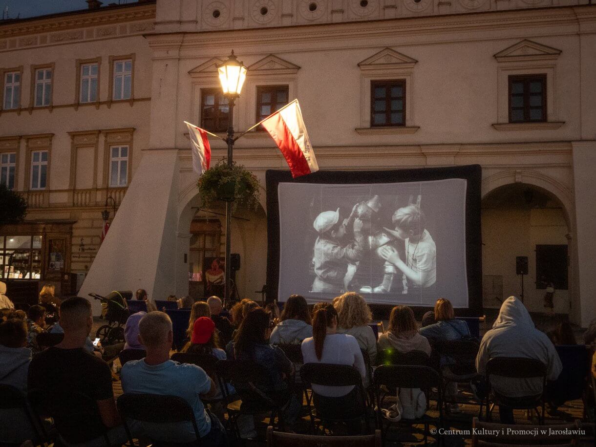 Kulturalne Lato w Mieście – Letnie Kino pod Gwiazdami - plenerowy seans filmowy