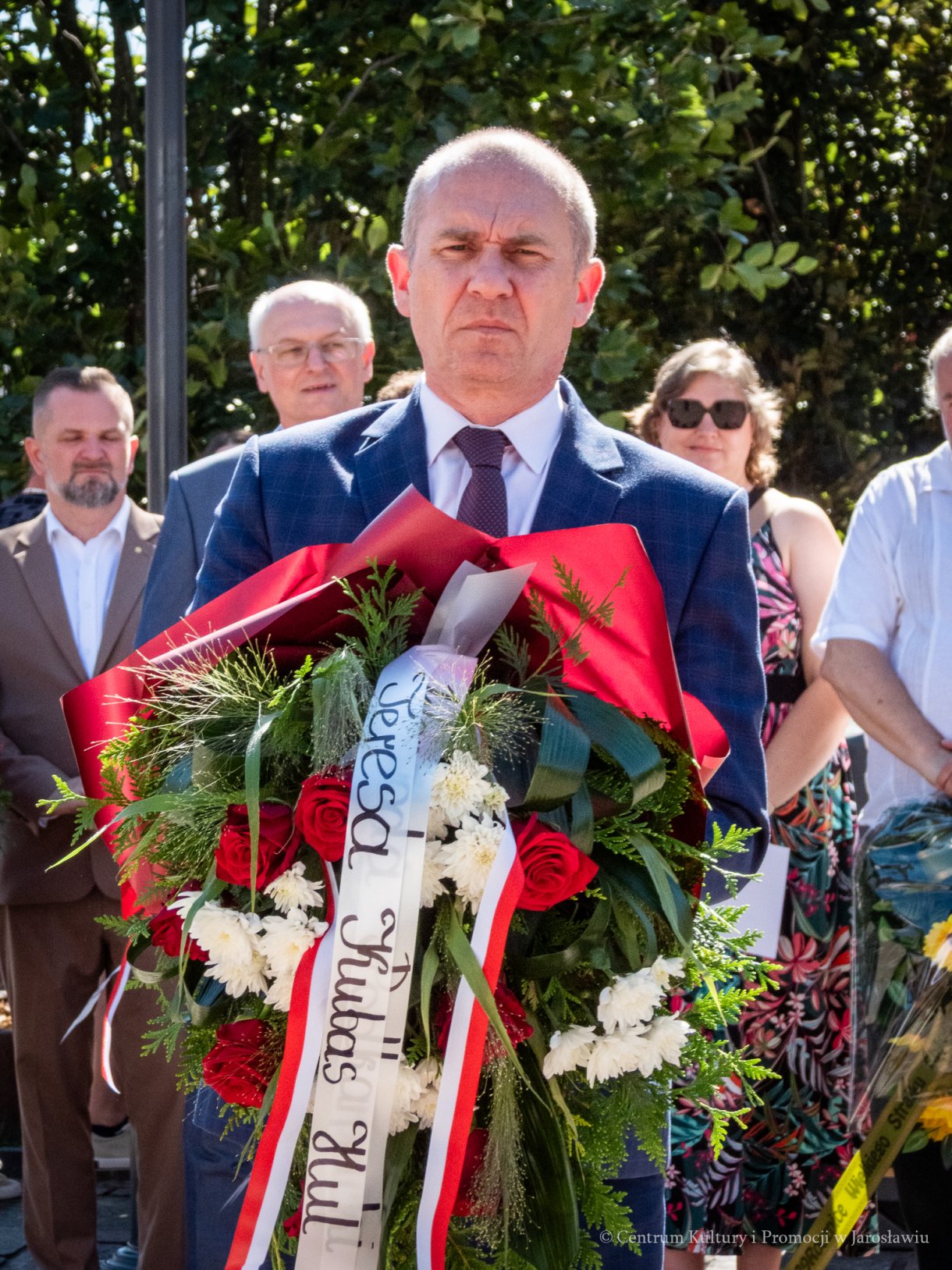 89. rocznica Wielkiego Strajku Chłopskiego w Jarosławiu - kwiaty składa przedstawiciel Wojewody Podkarpackiej
