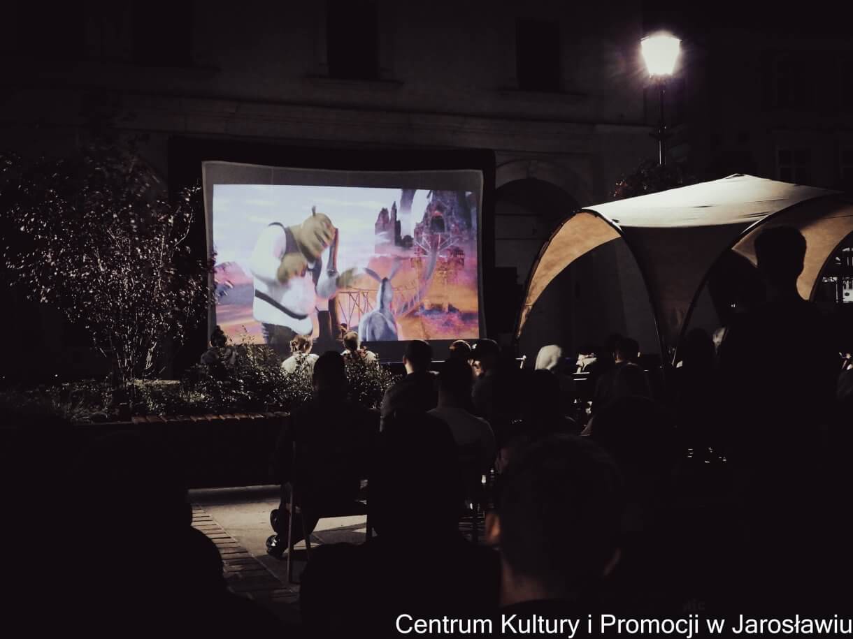 Kulturalne Lato w Mieście – Letnie Kino pod Gwiazdami - plenerowy seans filmowy