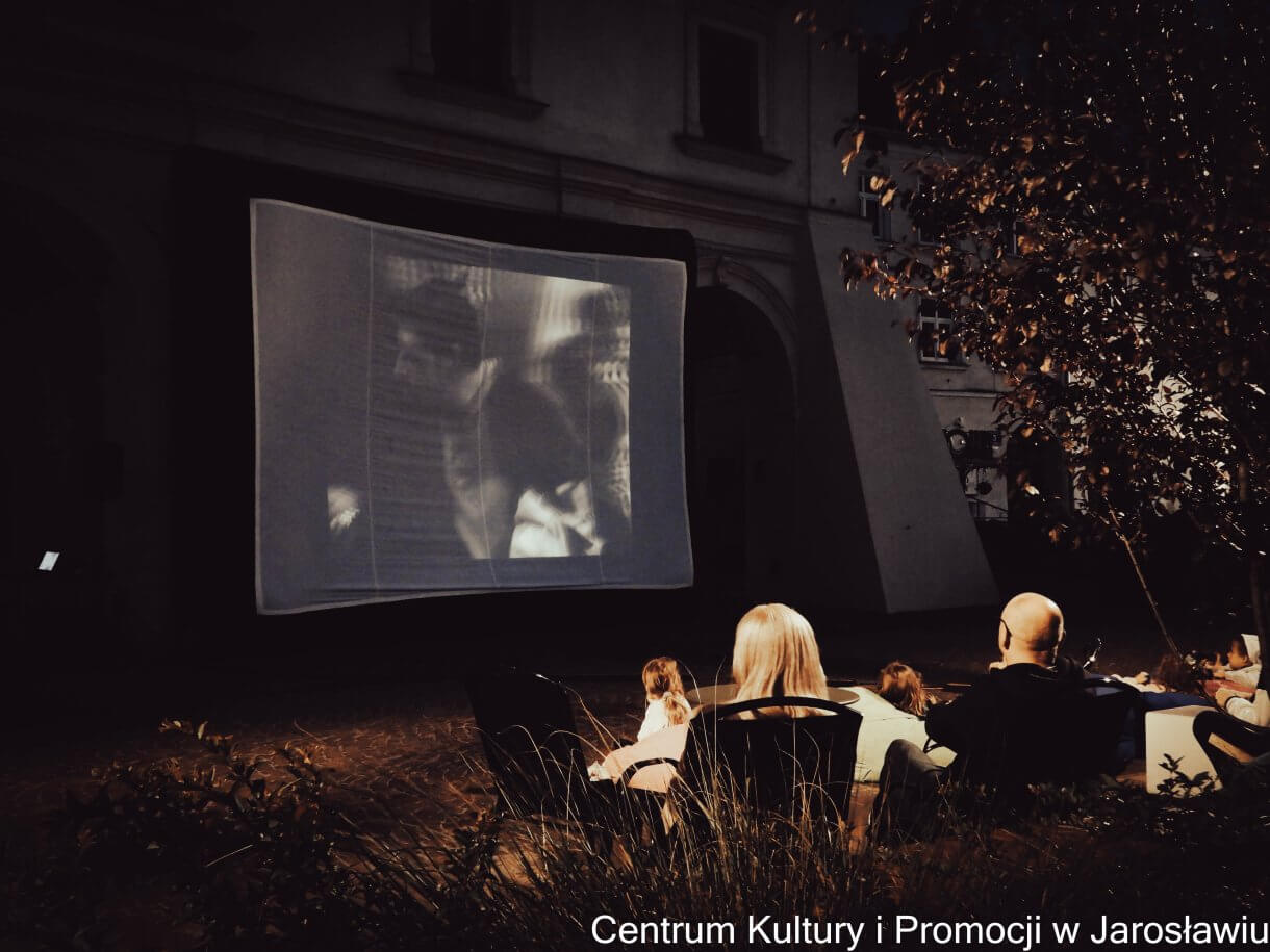 Kulturalne Lato w Mieście – Letnie Kino pod Gwiazdami - plenerowy seans filmowy